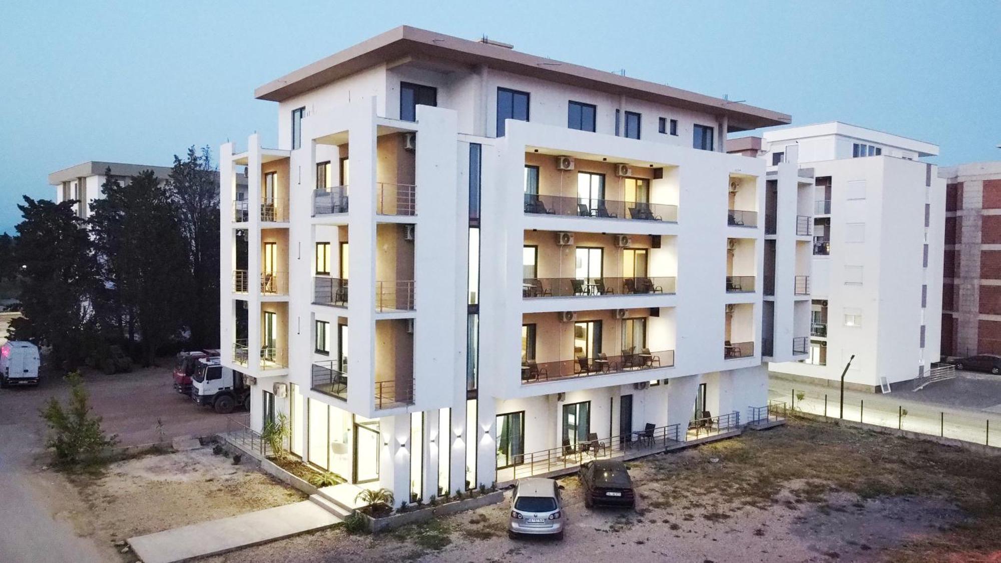 Aparthotel Supreme Luxury Ulcinj Zewnętrze zdjęcie